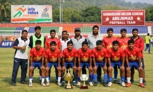 संघर्ष पर खेल की जीत: अबूझमाड़ के रामकृष्ण मिशन आश्रम की फुटबॉल प्रतिभा ने किया कमाल