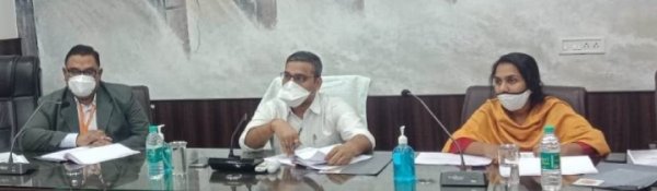 तकनीकी दिक्कतों को दूर कर दिसम्बर माहांत तक ऋण के लंबित का निबटारा करें कलेक्टर ने समीक्षा बैठक लेकर बैंकर्स को निर्देशित किया