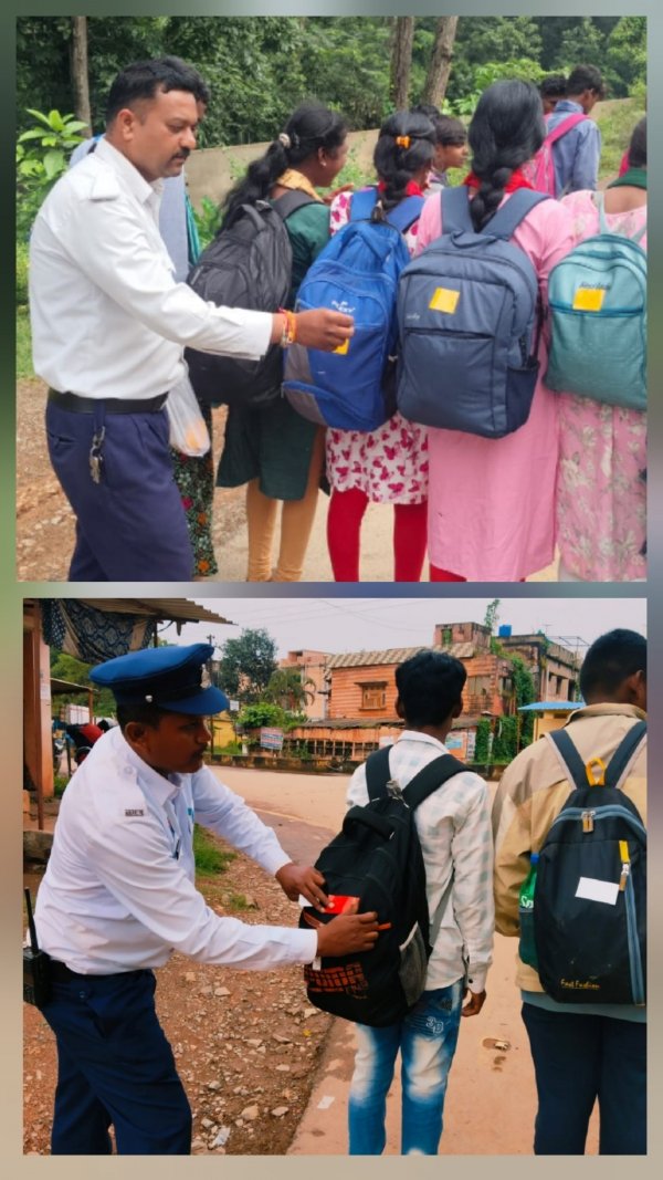 दंतेश्वरी माता के दर्शन हेतु पदयात्रियों की राह रोशन कर रही बस्तर पुलिस