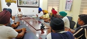 द रायपुर, बस्तर कोरापुट परिवहन संघ का प्रतिनिधि मण्डल मिला परिवहन मंत्री से