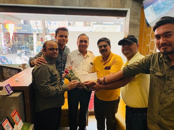 बडे बकायादारो ने किया टैक्स की राशि का भुगतान नगर निगम द्वारा जागरूक करदाताओं को भेंट किया गूलदस्ता:
