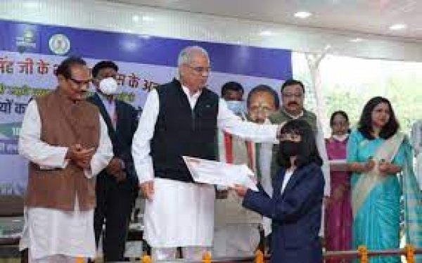 छत्तीसगढ़ के बच्चों में प्रतिभा की कमी नहीं, जरूरत सिर्फ उन्हें तराशने और अवसर देने की : मुख्यमंत्री  बघेल