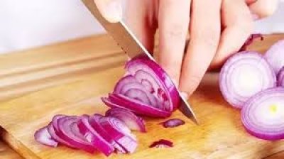सर्दियों में किसी वरदान से कम नहीं है प्याज का सेवन, जानें कई गजब के फायदे