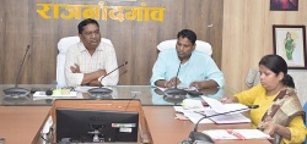 लावारिस और आवारा पशुओं को गौठान में ना रख कर कांजी हाउस में क्षमता के अनुसार रखें