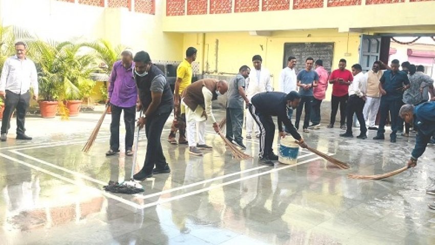 स्वच्छता का पालन समाज के प्रति सच्चा समर्पण है::अयोध्या में विराजेंगे श्रीराम और स्वच्छ होंगे सभी मंदिर, तीर्थ और धाम-जितेन्द्र वर्मा