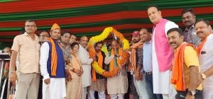 काठ की हांडी एक बार चढ़ती है बार बार नही -  रघुवर दास युवा महिला और जनता को ढगने वाली सरकार है कांग्रेस सरकार - रमशीला साहू