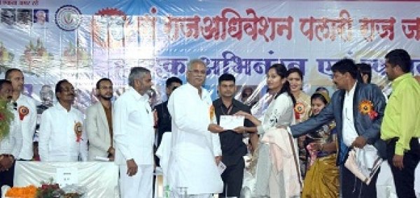 ग्रामीण अर्थव्यवस्था को मजबूती देने में गौठानों की अहम भूमिका  मुख्यमंत्री