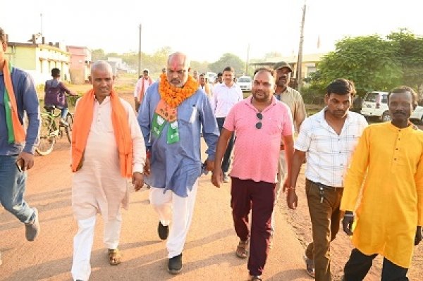 छत्तीसगढ़ विधानसभा चुनाव 2023 : दुर्ग ग्रामीण का रण , भाजपा प्रत्याशी ललित ने कहा जनता का भरपूर आशिर्वाद मिल रहा