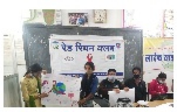 शासकीय गुंडाधुर स्नातकोत्तर महाविद्यालय कोंडा गांव में मनाया गया रेडक्रास दिवस