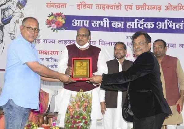 उत्कृष्ट खेल के माध्यम से राष्ट्रीय स्तर पर राज्य को गौरवान्वित करें खिलाड़ी :  अग्रवाल
