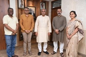 मुख्यमंत्री  से सतत विकास लक्ष्यों के क्षेत्र में कार्य करने वाले प्रवासी भारतीय विशेषज्ञों ने की मुलाकात