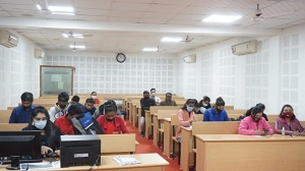 वैक्सीनेशन के लिए एक दिन में 42 हजार लोगों को किया गया कॉलिंग ,9800 लोगों का हुआ वेरिफिकेशन
