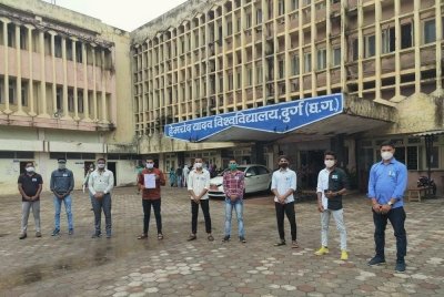 परीक्षार्थियों के परीक्षा शुल्क में हो कमी, छात्र स्वयं उत्तर पुस्तिका की राशि का कर रहे हैं वहन -हितेश सिन्हा