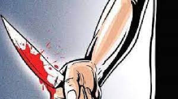 दुर्ग ब्रेकिंग : दिनदहाड़े हुई बीच चौक पर चाकूबाजी, गंभीर रूप से घायल हुआ गौतम