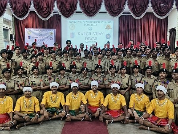 साइंस कॉलेज दुर्ग में मनाई गई कारगिल विजय दिवस की 25 वीं वर्षगांठ 