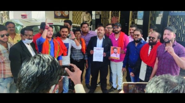 विश्व हिंदू परिषद व बजरंग दल ने सौंपा प्रधानमंत्री के नाम ज्ञापन