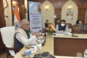 मुख्यमंत्री  ने नेताजी सुभाषचंद्र बोस की जयंती के अवसर पर आज यहां अपने निवास कार्यालय से वीडियो कॉन्फ्रेंसिंग के माध्यम से छत्तीसगढ़ रोजगार मिशन के...