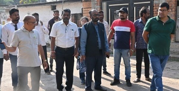 75 सिवरेज लाईन से प्रभावित हितग्राहियो को पात्रता अनुसार प्रधानमंत्री आवास मिलेगा।