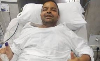 मुठभेड़ में गोली लगने के बावजूद CRPF जवान ने आतंकियों को किया था ढेर, कुमार विश्वास का ये रिएक्शन