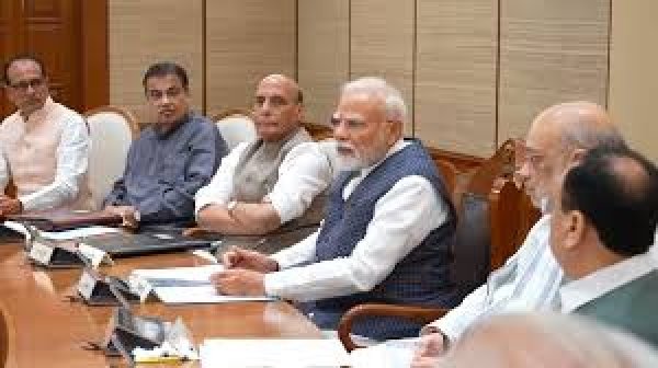 विदेश दौरे से लौटते ही एक्शन मोड में पीएम मोदी, 4 घंटे चली हाई लेवल मैराथन बैठक
