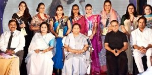 राज्यपाल  उइके 'नारी शक्ति को सलाम' कार्यक्रम में हुई शामिल