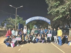 रजिस्ट्रार एवं प्राचार्य ने किया यूथ फेस्टिवल विजेता दल का भव्य स्वागत