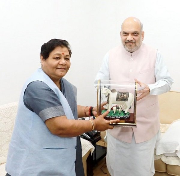 केन्द्रीय गृह मंत्री  अमित शाह से राज्यपाल सुश्री उइके ने की सौजन्य भेंट