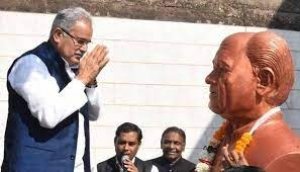 मुख्यमंत्री ने स्वर्गीय चंदूलाल चंद्राकर की पुण्यतिथि पर उन्हें किया नमन