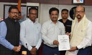 राज्यपाल रमेन डेका ने की 'पीएम-जनमन' योजना समीक्षा